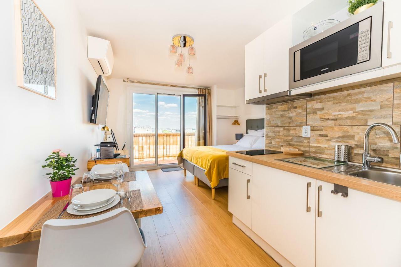 Beausoleil Metro Paris Sud Apartment *