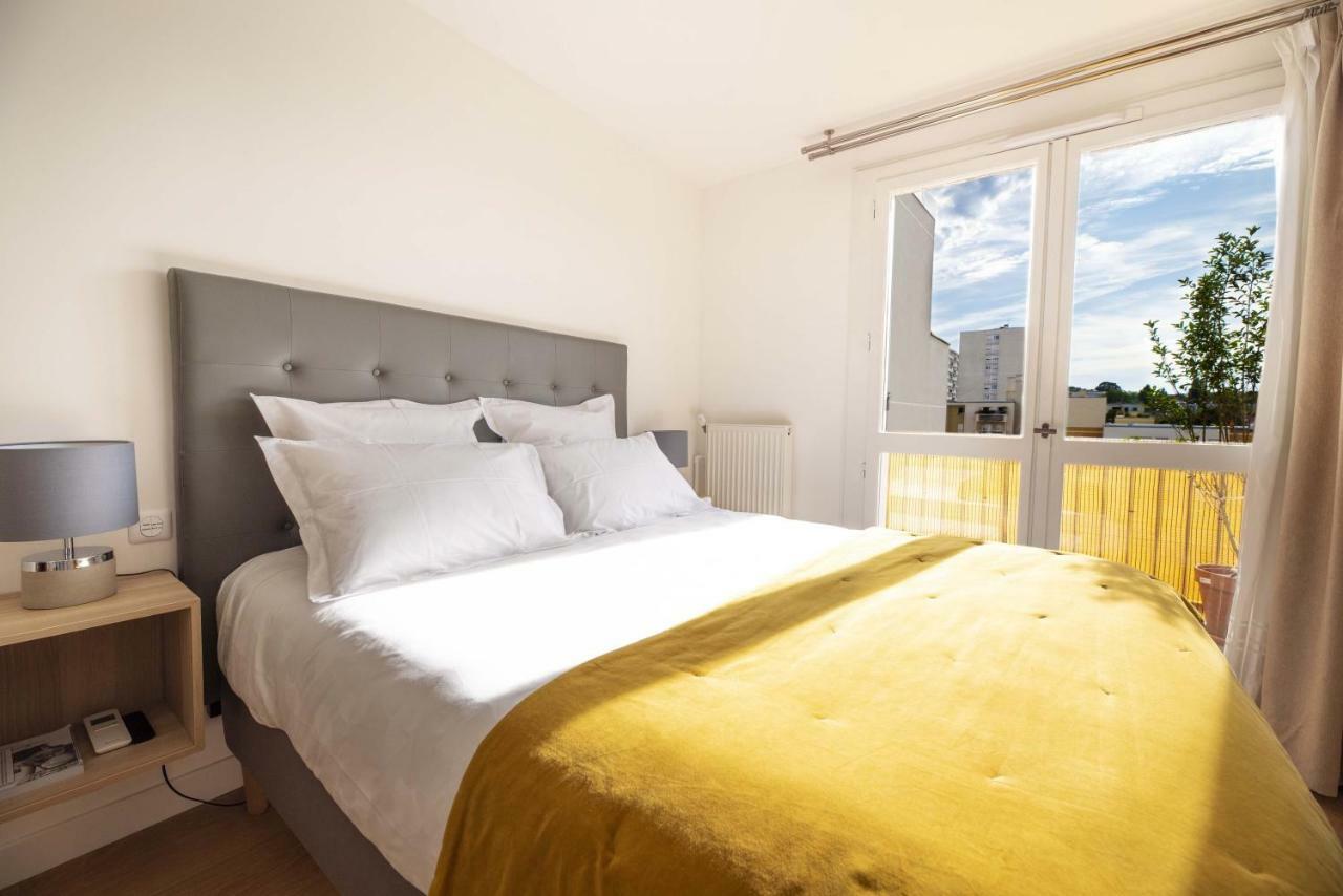 Beausoleil Metro Paris Sud Apartment